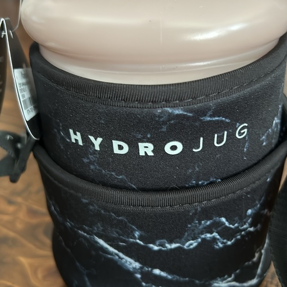 Hydro Jug 32 oz - Picture 2 of 4